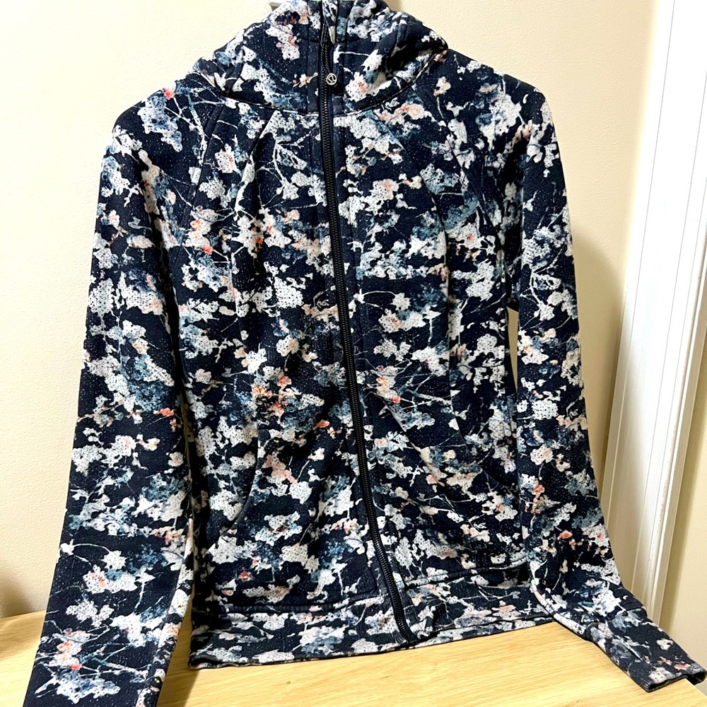 Gently used Lululemon Scuba full zip hoodie, cherry blossom design, size 6